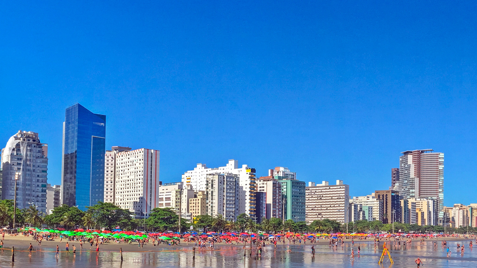 Foto da praia na cidade de Santos